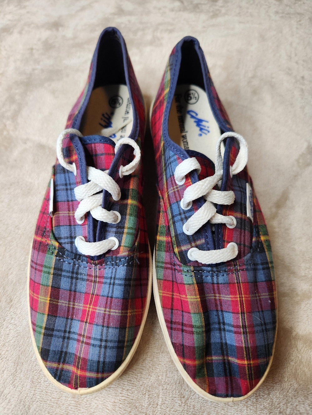 Chic Plaid Vintage Tennis Shoes Size 5.5